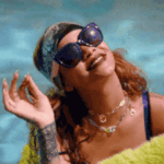 Bye now - Rihanna waving